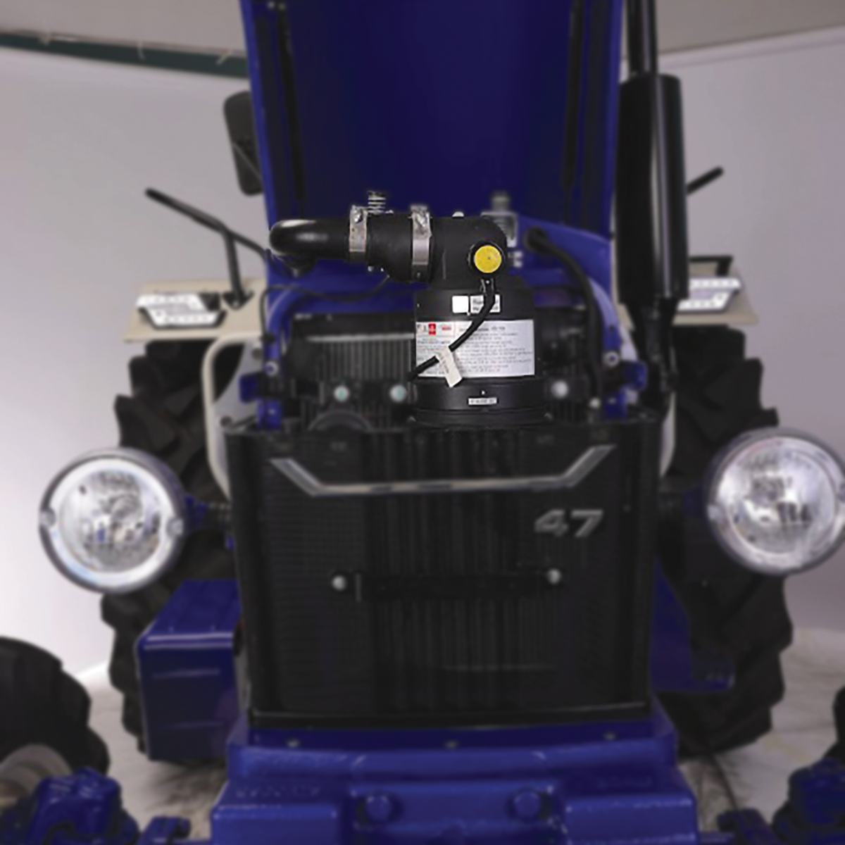 Dry Type Air Cleaner with Clog Indicator